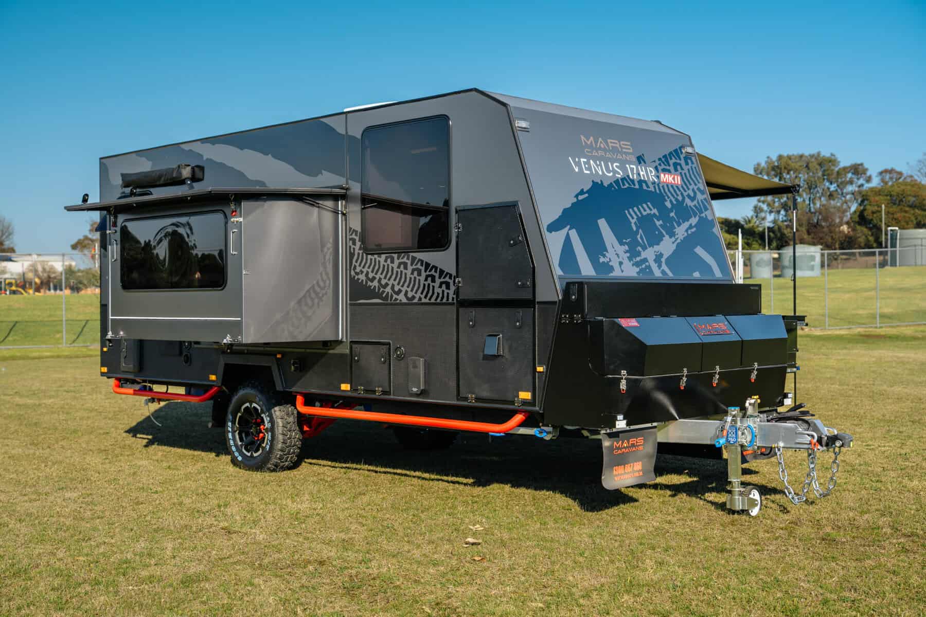 17 ft. Couples Off-Road Caravan | Venus 17HR