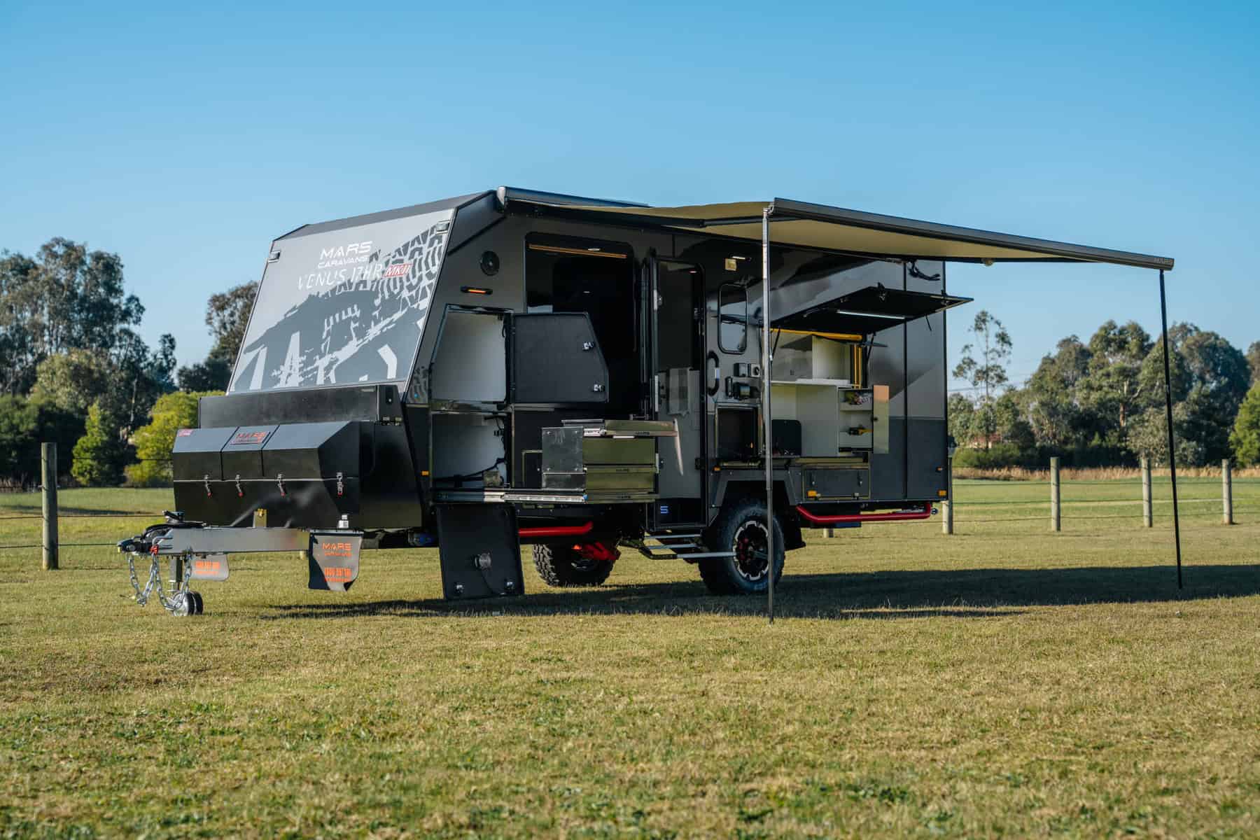 17 ft. Couples Off-Road Caravan | Venus 17HR